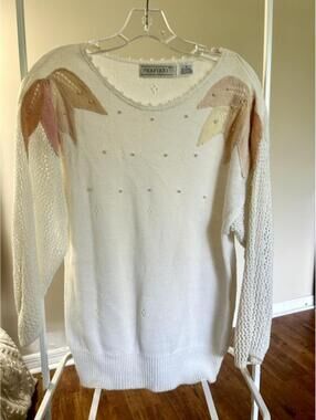 Maurada White Knit Sweater with Leaf Appliques and Pearls, M